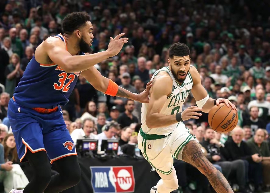 IM电竞官网离谱！AC米兰清晨遗憾出局风云突变圣安东尼奥马刺国际比赛日完成体检，今晚迎来里程碑引欢呼的简单介绍