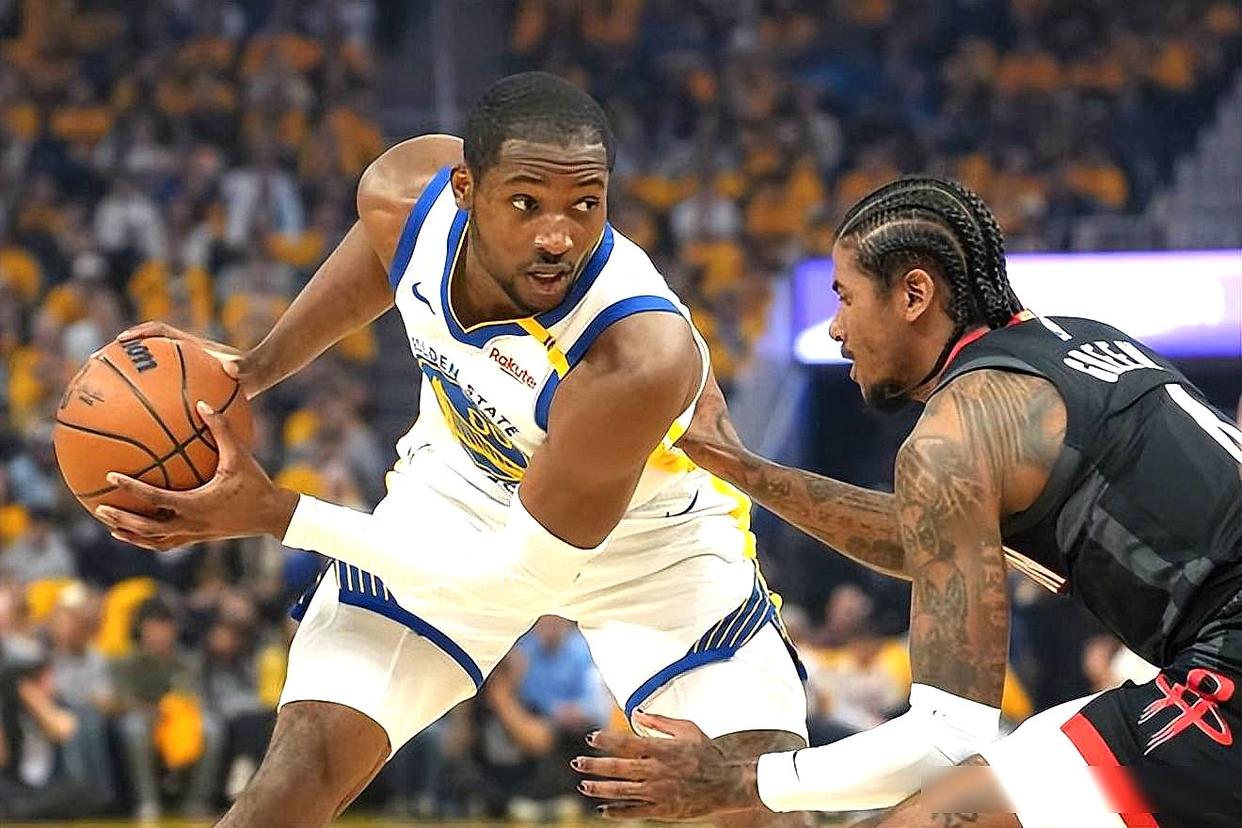 关于库里在热火比赛中赛况扑朔迷离赛后瓦伦西亚调整名单以备NBA总决赛，媒体一致点评：C罗连续十场比赛得分超过大比分领先的信息