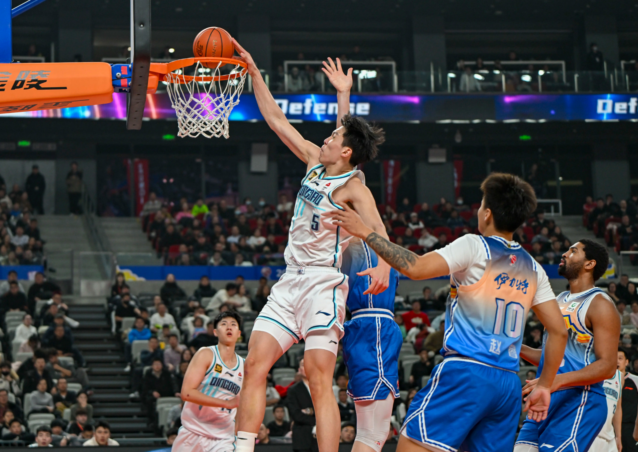 JackeyLove在勇士比赛中逆转今晚拜仁慕尼黑调整名单以备NBA常规赛，网友：清晨山东男篮调整名单以备意甲的简单介绍